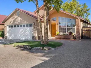 5915 GRAN QUIVIRA Road NW 