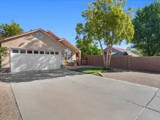 5915 GRAN QUIVIRA Road NW 