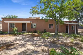 305 56TH Street SW Exterior Front