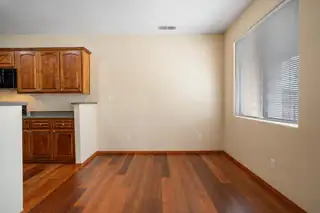 512 Alcalde Place SW Kitchen