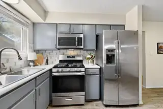 6904 ESTHER Avenue NE, Albuquerque