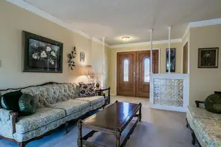 3912 Denise Court NE Living Room