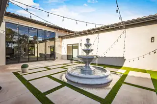 3200 CALLE VIGO NW Patio