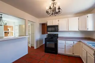 2014 Somervell Street NE Kitchen
