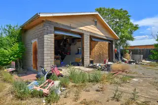 413 TAHOE Place NE Garage