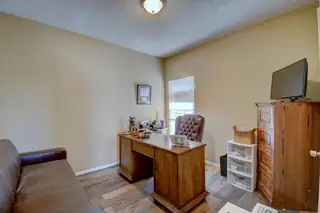 8316 CALLE SOQUELLE NE Home Office