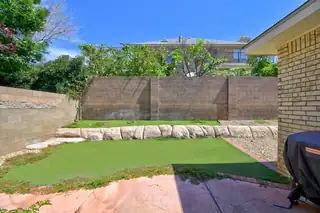 8316 CALLE SOQUELLE NE Backyard