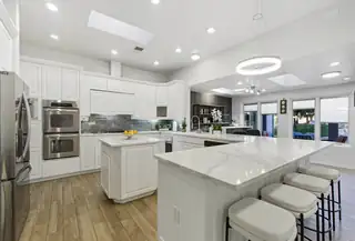 11907 San Rafael Avenue NE Kitchen