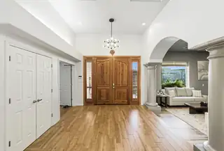 11907 San Rafael Avenue NE Living Room