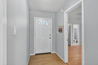 9505 COMANCHE Road NE 