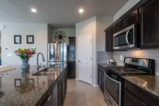 1976 TESORO Loop NW Kitchen