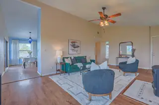 2 TIERRA LINDA Kitchen