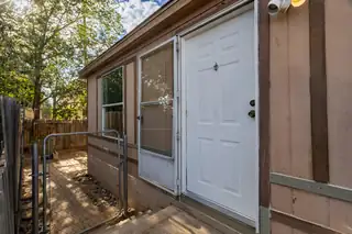 209 WESTCOURT Place NW 