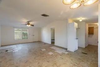 209 WESTCOURT Place NW 