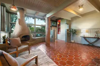 2830 RIO BRAVO Boulevard SW Living Room