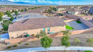 2912 KINGS CANYON Loop NE Backyard