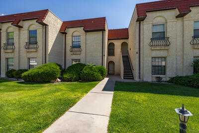 833 COUNTRY CLUB Drive SE D1, Rio Rancho