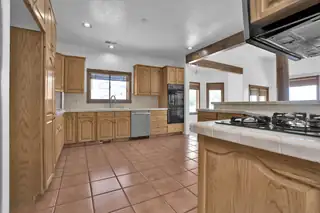 6116 AGATE Avenue NW Kitchen