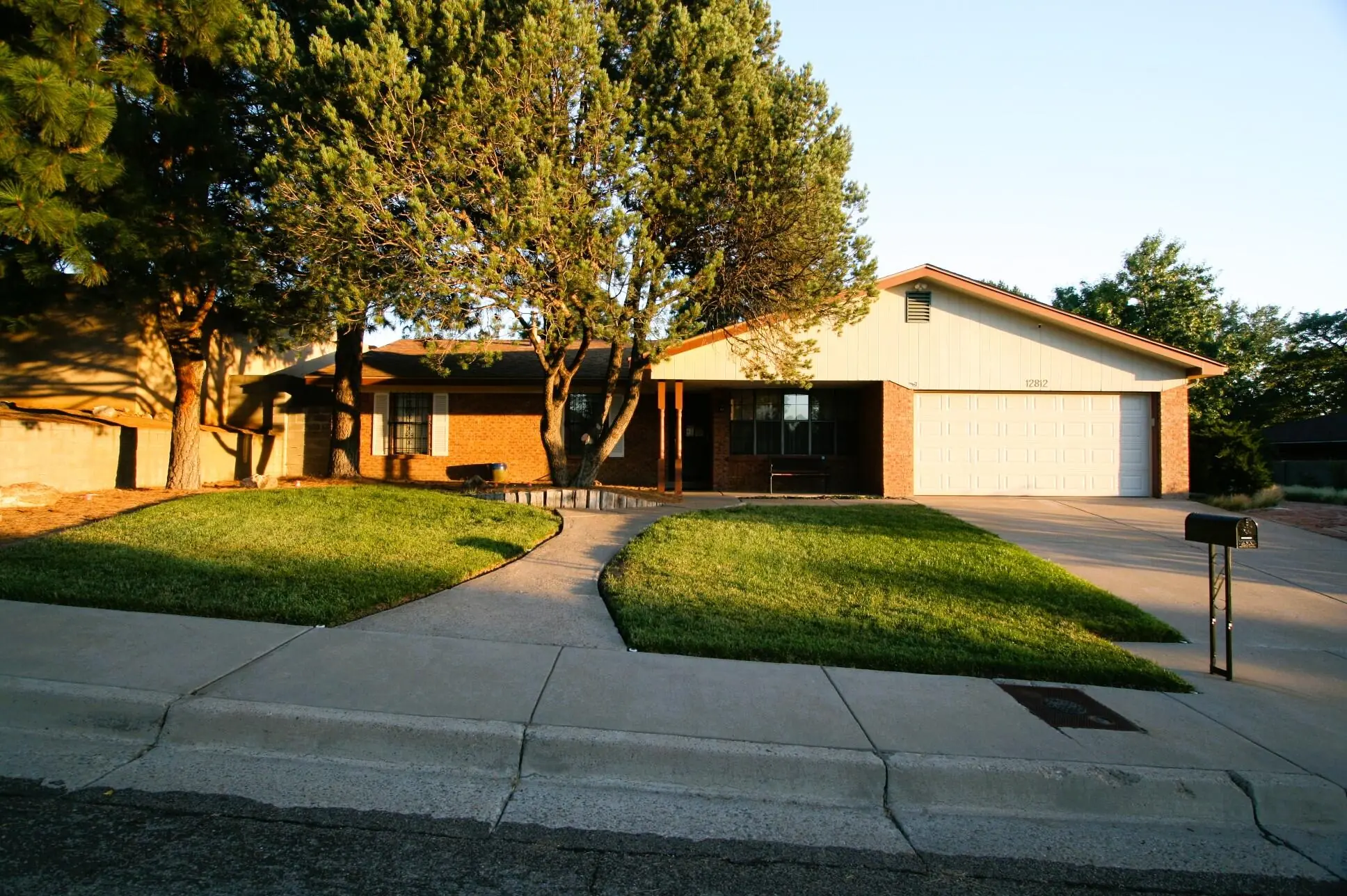 12812 LILLIAN Place NE