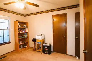 12812 LILLIAN Place NE Home Office