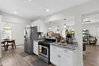 4708 CREST Avenue SE Kitchen