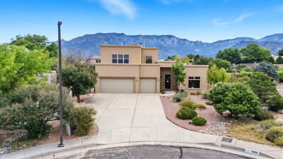 5604 MARIOLA Place NE, Albuquerque