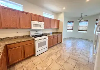 531 RIO CHAMA Circle SW Kitchen