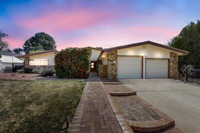 12412 CHELWOOD Trail NE, Albuquerque