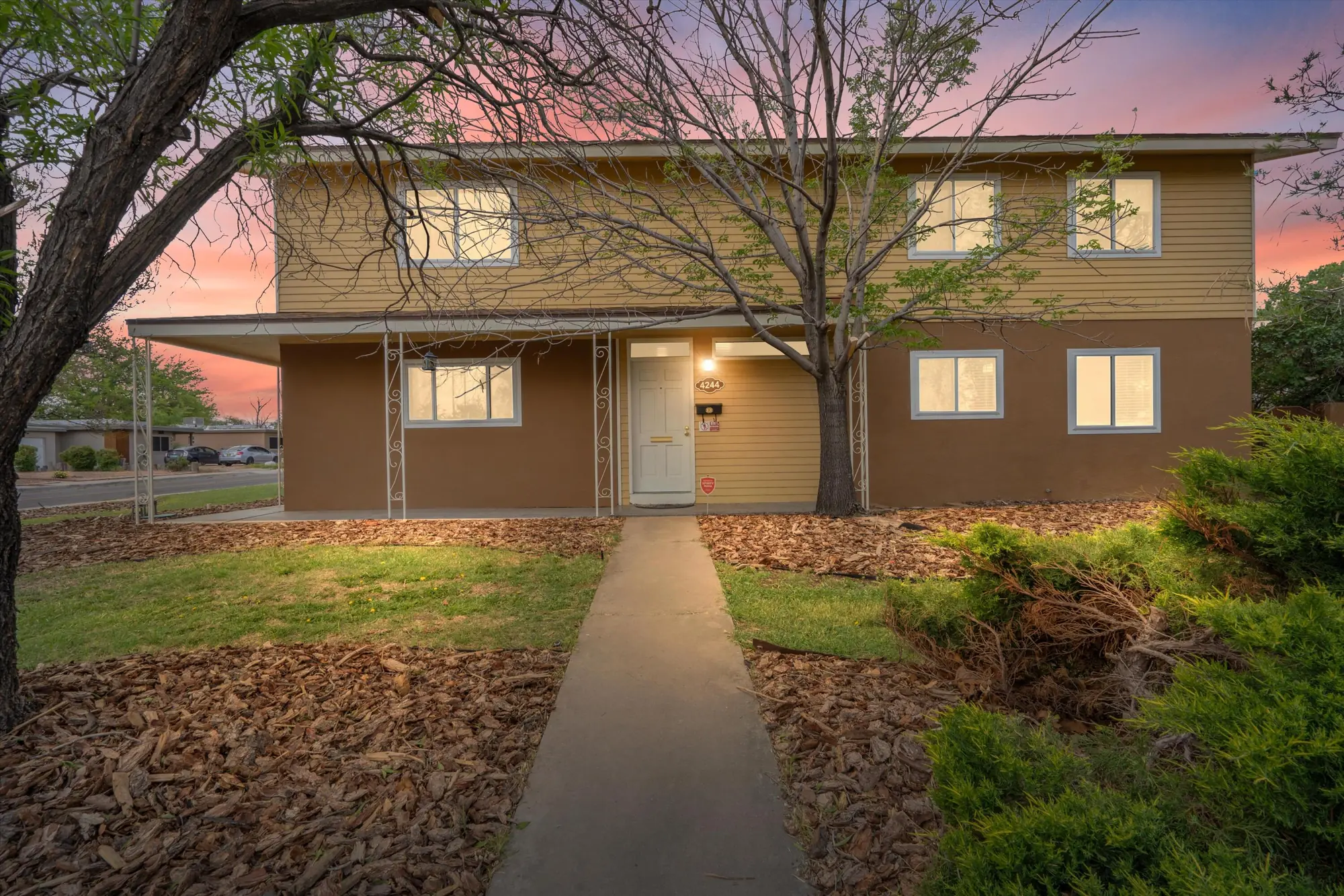 4244 BROADMOOR Avenue NE