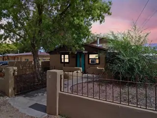 1174 CALLE SAN LORENZO 