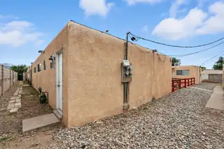 415 WISCONSIN Street NE 