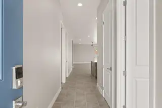 549 Mindoro Drive SE 