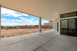 1518 20TH Avenue SE Patio