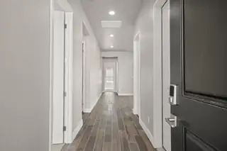 6704 Zachary Road NE 