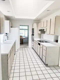 8700 CANYON RUN Road NE 