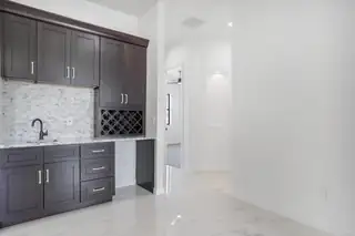 716 2nd Street NE Kitchen