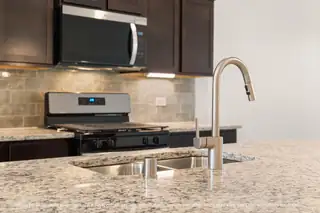 18 Avenida Merida Kitchen