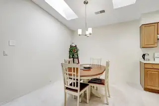 524 SEWARD PARK Avenue NE Dining Room