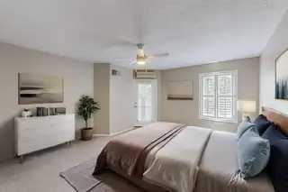 2904 CALLE DE ALAMO NW Bedroom