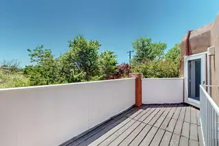 2904 CALLE DE ALAMO NW Patio