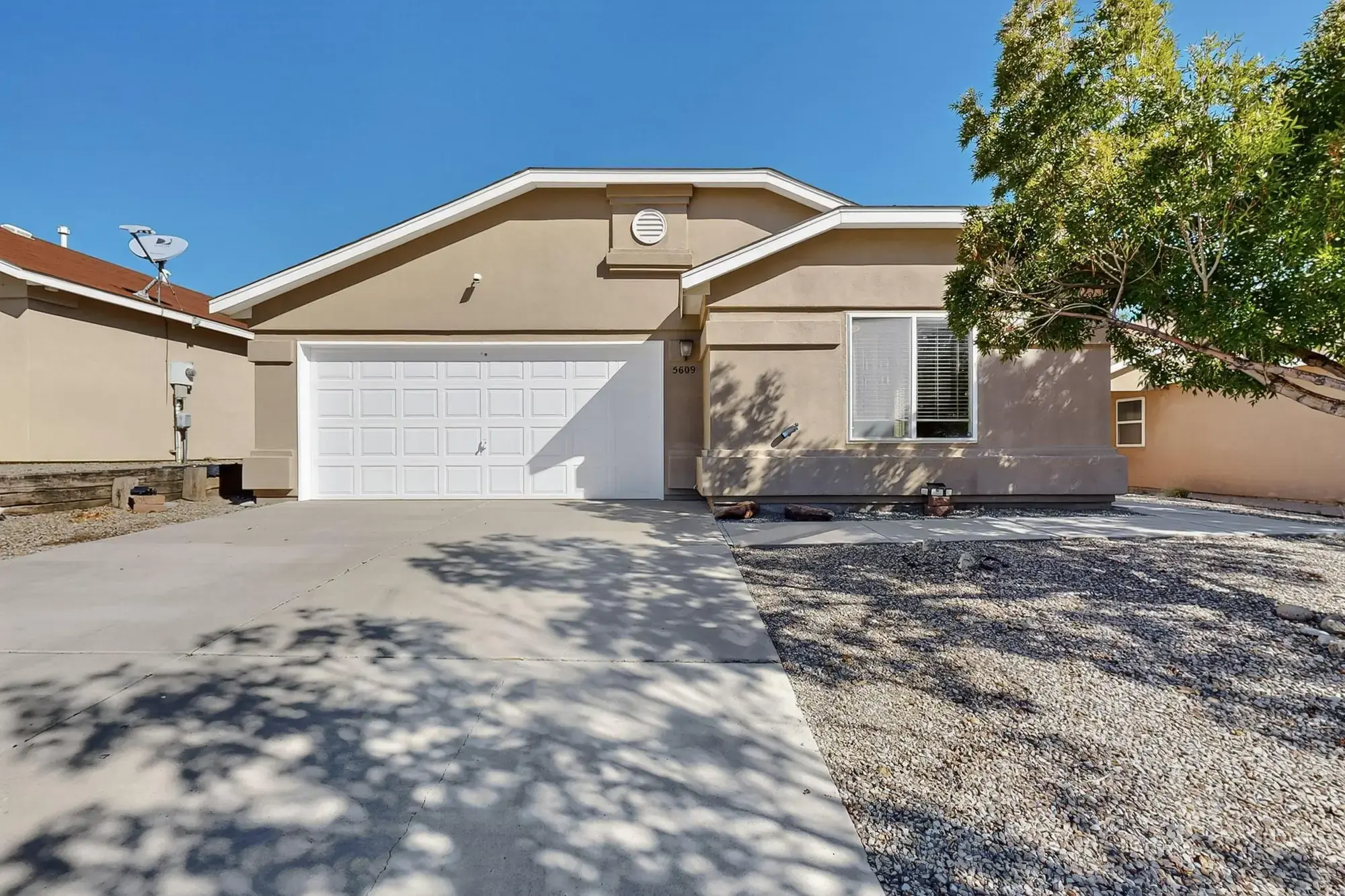 5609 MESA RIDGE Road NW