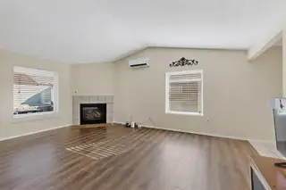 5609 MESA RIDGE Road NW Living Room