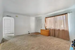 5420 MOUNTAIN Road NE Living Room