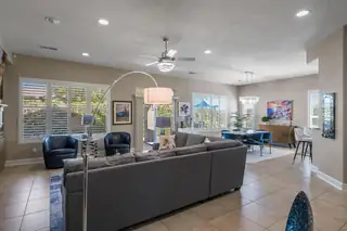 4140 RED RIVER Road SW Living Room