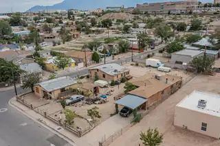 916 FRANCISCAN Street NE 