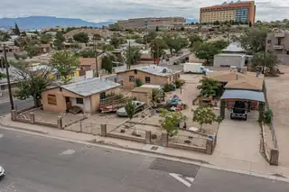 916 FRANCISCAN Street NE 