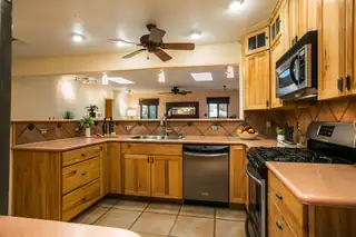 713 CALIFORNIA Street SE 