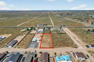 813 1st St NE, Rio Rancho 