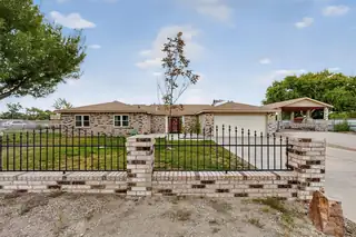 5147 DON MARIANO Road SW, Albuquerque