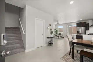 4420 Wymont Circle NE 